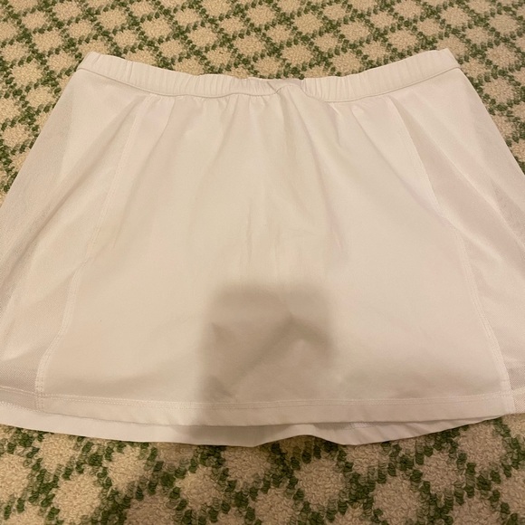 Nike Dry Fit White tennis skirt, size medium